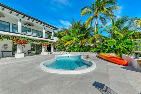 Casa en venta en Marathon, Florida, 4 dormitorios, 306.95 m2 № 912639 - foto 24