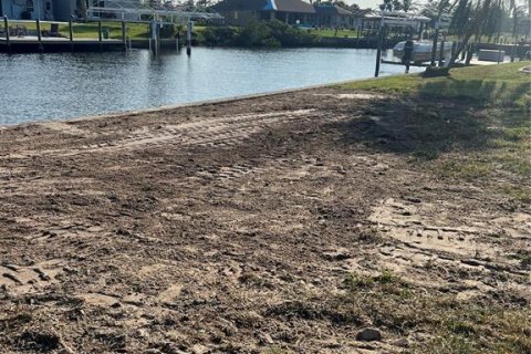 Terrain à vendre à Port Charlotte, Floride № 383269 - photo 1
