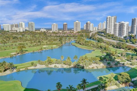 Condo in Aventura, Florida, 2 bedrooms  № 1078975 - photo 9