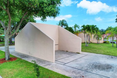 Villa ou maison à vendre à Boynton Beach, Floride: 2 chambres, 115.57 m2 № 1079026 - photo 5