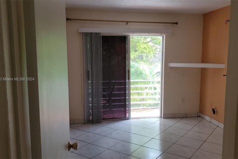 Condominio en venta en Miami Gardens, Florida, 2 dormitorios, 74.14 m2 № 1381784 - foto 15