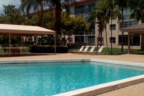 Condominio en venta en Pembroke Pines, Florida, 2 dormitorios, 110.74 m2 № 1120552 - foto 15