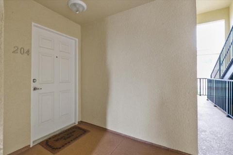 Condo in New Port Richey, Florida, 3 bedrooms  № 1341970 - photo 14