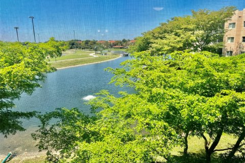 Condo in Fort Lauderdale, Florida, 2 bedrooms  № 1103512 - photo 15