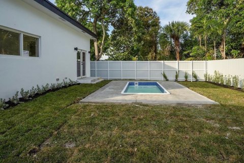 Villa ou maison à vendre à Fort Lauderdale, Floride: 4 chambres, 178.19 m2 № 932635 - photo 2