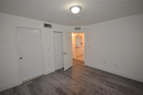 Copropriété à vendre à Homestead, Floride: 2 chambres, 76.37 m2 № 701480 - photo 9