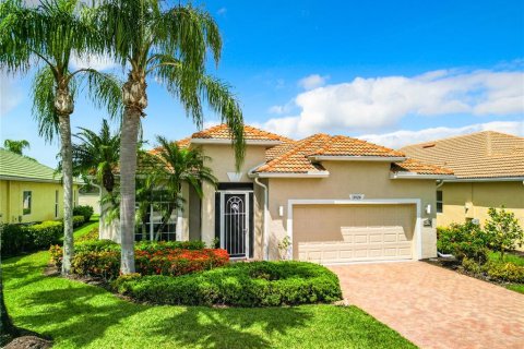 Villa ou maison à vendre à Naples, Floride: 4 chambres, 211.35 m2 № 1126552 - photo 2