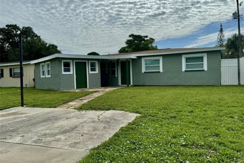 House in Tampa, Florida 3 bedrooms, 183.95 sq.m. № 1388451 - photo 3