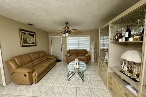 Casa en venta en Tampa, Florida, 3 dormitorios, 183.95 m2 № 1388451 - foto 6