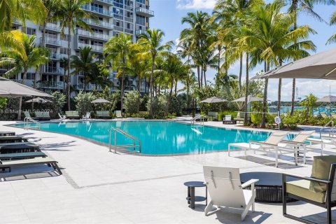 Apartamento en alquiler en Miami Beach, Florida, 1 dormitorio, 103.96 m2 № 1345153 - foto 13