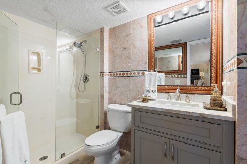 Condo in Hutchinson Island South, Florida, 3 bedrooms  № 1155898 - photo 20