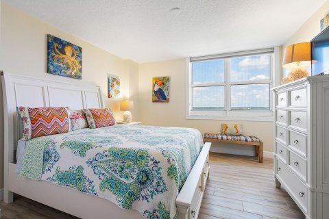 Condominio en venta en Hutchinson Island South, Florida, 3 dormitorios, 159.79 m2 № 1155898 - foto 22