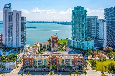 Condominio en venta en Miami, Florida, 1 dormitorio, 73.76 m2 № 1358710 - foto 12