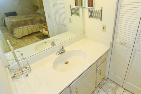 Copropriété à vendre à Lauderhill, Floride: 2 chambres, 99.41 m2 № 1223144 - photo 7