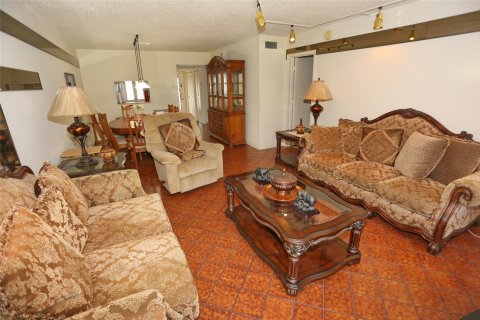 Copropriété à vendre à Lauderhill, Floride: 2 chambres, 99.41 m2 № 1223144 - photo 17