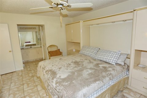 Copropriété à vendre à Lauderhill, Floride: 2 chambres, 99.41 m2 № 1223144 - photo 11