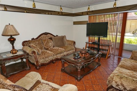 Copropriété à vendre à Lauderhill, Floride: 2 chambres, 99.41 m2 № 1223144 - photo 18