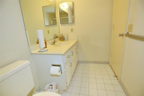 Copropriété à vendre à Lauderhill, Floride: 2 chambres, 99.41 m2 № 1223144 - photo 15