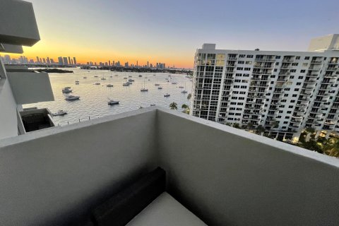 Propiedad comercial en venta en Miami Beach, Florida, 135.64 m2 № 1223184 - foto 2