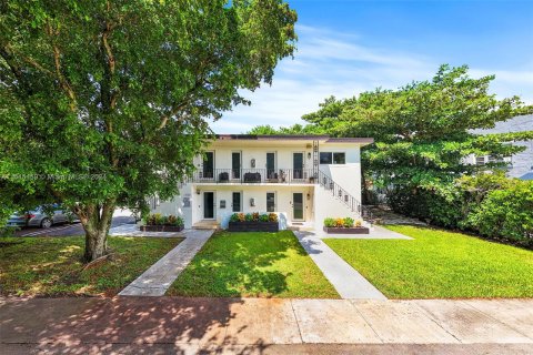 Immobilier commercial à vendre à Miami, Floride: 309.74 m2 № 1345555 - photo 4