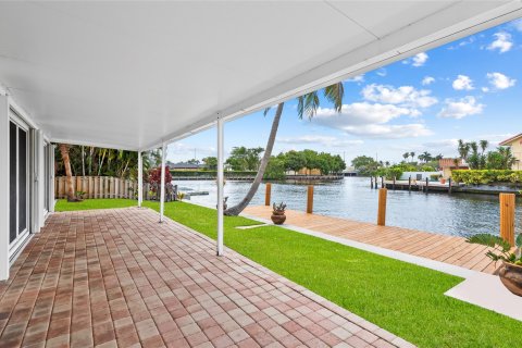 Villa ou maison à vendre à Wilton Manors, Floride: 3 chambres, 198.81 m2 № 1179774 - photo 29