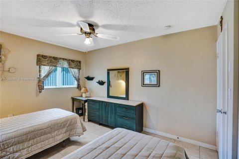 Condo in Miami, Florida, 2 bedrooms  № 1316165 - photo 21