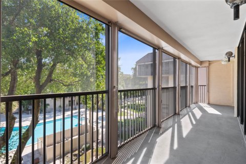 Copropriété à vendre à Hollywood, Floride: 2 chambres, 128.48 m2 № 952275 - photo 18