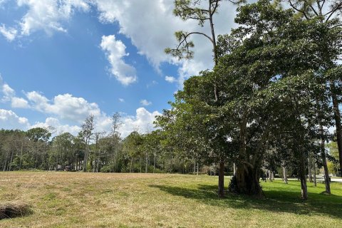 Land in Palm Beach Gardens, Florida № 1009580 - photo 1