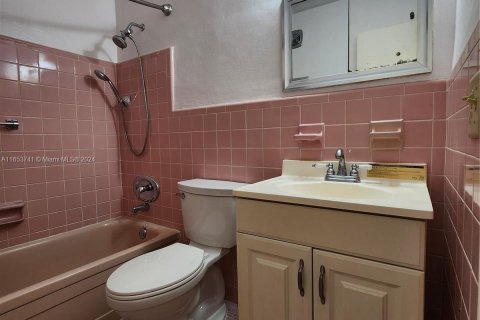 Condo in Fort Lauderdale, Florida, 1 bedroom  № 1351753 - photo 5