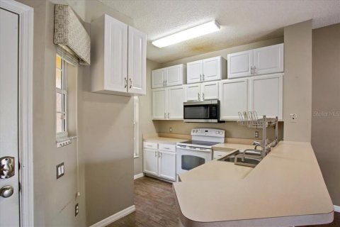 Townhouse in Kissimmee, Florida 3 bedrooms, 119.47 sq.m. № 975393 - photo 9