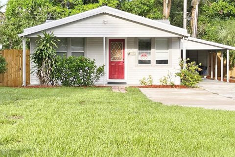 House in Bradenton, Florida 2 bedrooms, 93.65 sq.m. № 1341640 - photo 1