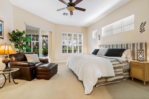 House in Vero Beach, Florida 3 bedrooms, 269.51 sq.m. № 488823 - photo 21