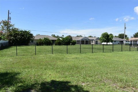 Terreno en venta en Port Charlotte, Florida № 1289403 - foto 1