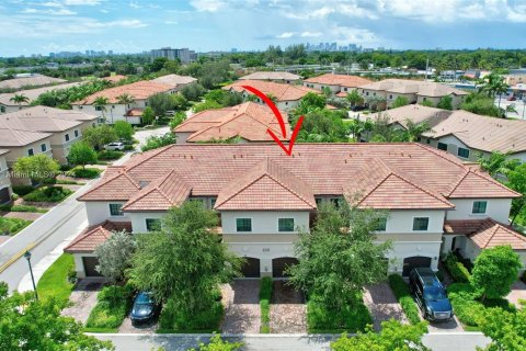 Adosado en venta en Oakland Park, Florida, 3 dormitorios, 121.05 m2 № 1380333 - foto 3