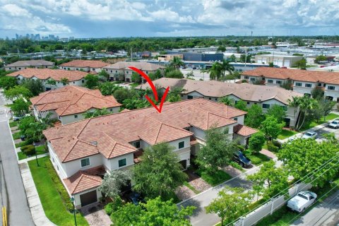 Adosado en venta en Oakland Park, Florida, 3 dormitorios, 121.05 m2 № 1380333 - foto 4