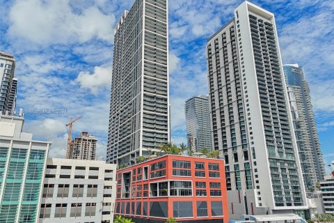 Condominio en venta en Miami, Florida, 1 dormitorio, 50.17 m2 № 1380332 - foto 1