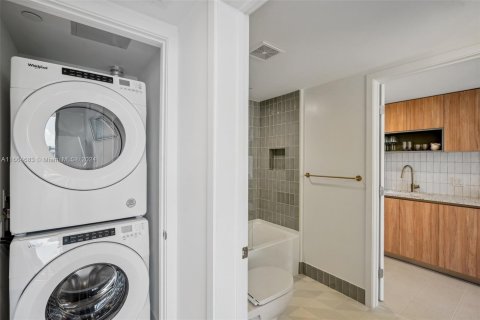 Condominio en venta en Miami, Florida, 1 dormitorio, 50.17 m2 № 1380332 - foto 11