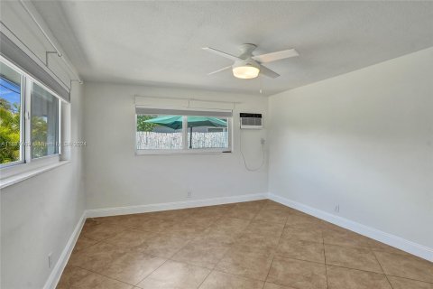 Commercial property in Fort Lauderdale, Florida № 1310195 - photo 16