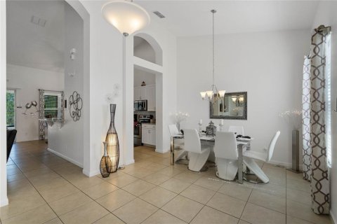 Villa ou maison à vendre à Davenport, Floride: 4 chambres, 202.06 m2 № 1350714 - photo 5