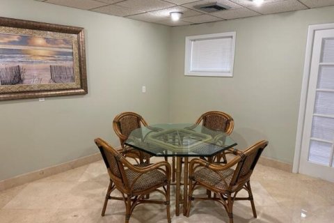 Condo in West Palm Beach, Florida, 2 bedrooms  № 1129066 - photo 1