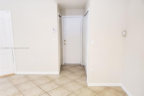 Adosado en venta en Miramar, Florida, 3 dormitorios, 167.6 m2 № 1316102 - foto 24