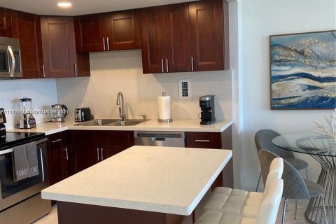 Condo in Hollywood, Florida, 2 bedrooms  № 827049 - photo 29