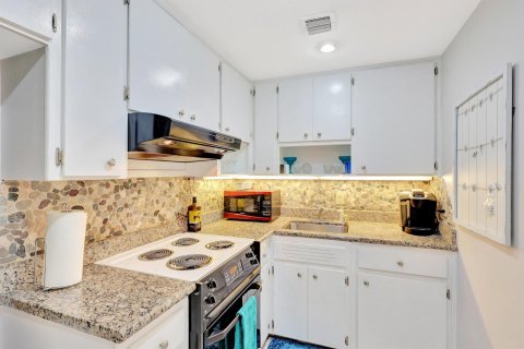 Condominio en venta en Delray Beach, Florida, 1 dormitorio, 59.27 m2 № 992074 - foto 4