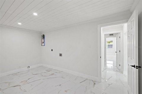 Casa en venta en Port Charlotte, Florida, 4 dormitorios, 173.54 m2 № 1137553 - foto 30
