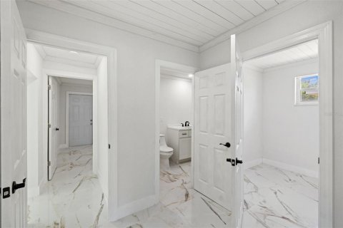 Casa en venta en Port Charlotte, Florida, 4 dormitorios, 173.54 m2 № 1137553 - foto 11