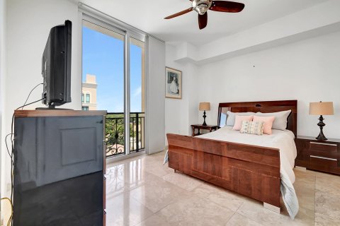Condominio en venta en Coral Gables, Florida, 2 dormitorios, 104.79 m2 № 1142269 - foto 12
