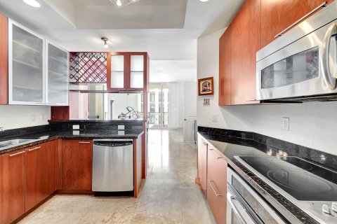 Condominio en venta en Coral Gables, Florida, 2 dormitorios, 104.79 m2 № 1142269 - foto 25