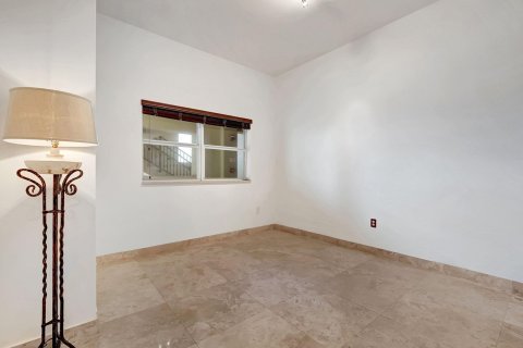 Condominio en venta en Coral Gables, Florida, 2 dormitorios, 104.79 m2 № 1142269 - foto 8