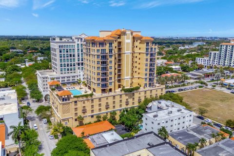Condominio en venta en Coral Gables, Florida, 2 dormitorios, 104.79 m2 № 1142269 - foto 2