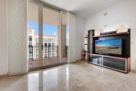 Condominio en venta en Coral Gables, Florida, 2 dormitorios, 104.79 m2 № 1142269 - foto 18